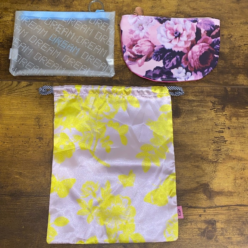 Lot of 3 IPSY Bags
